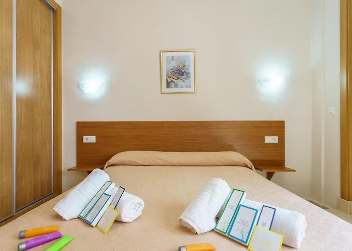 Costabella Powered By Faro Homes 招待所 3*